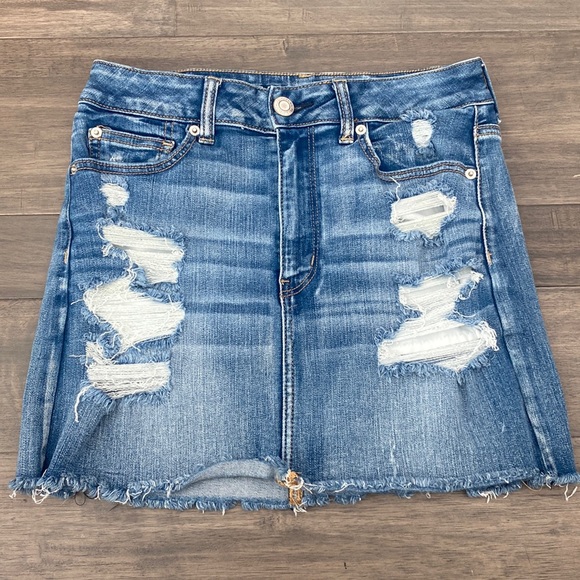 American Eagle Next Level Stretch X‎ Distressed Jean Skirt Womens Size 6 - Picture 1 of 8